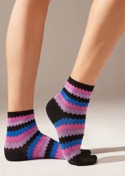 Calcetines Cortos con Labor de Rayas