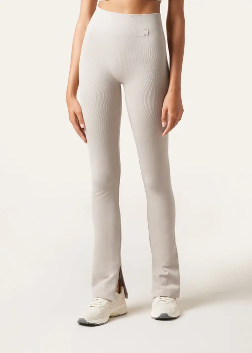 Legging Flare Deportivo Con Abertura Inferior