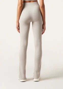 Legging Flare Deportivo Con Abertura Inferior