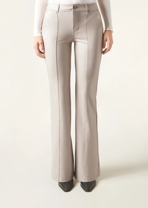 Pantalón Flare Efecto Piel