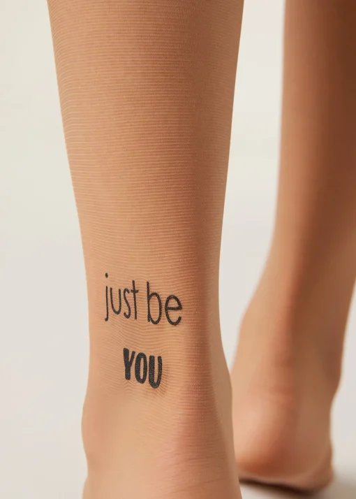 Panty Transparente Efecto Tattoo Letras